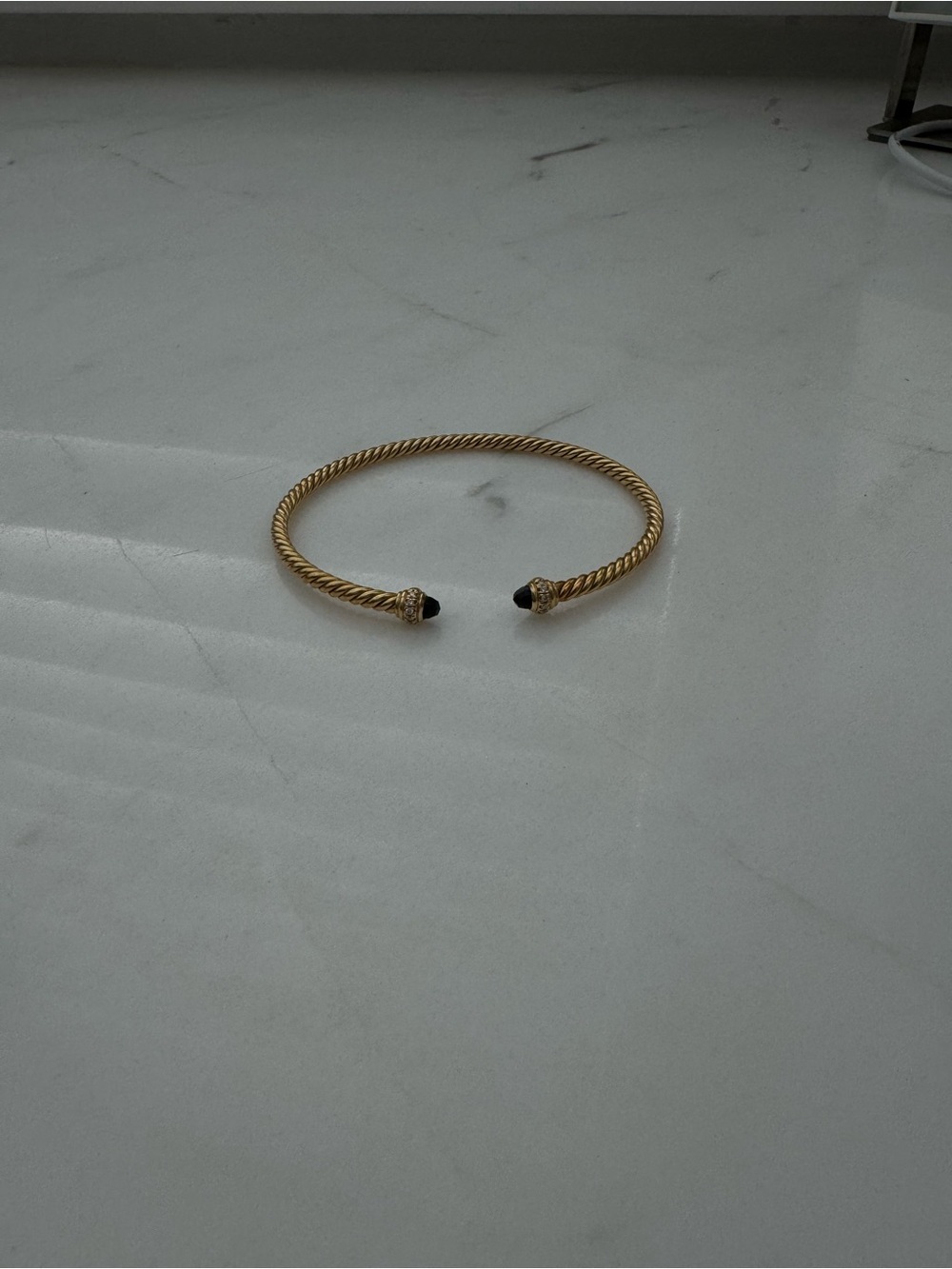 David Yurman Cable Spira Bracelet in 18K Gold with Diamonds, 3mm - Picture 4 of 5